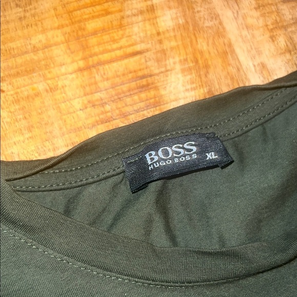 Hugo Boss Green Short Sleeve Tee - Picture 3 of 4